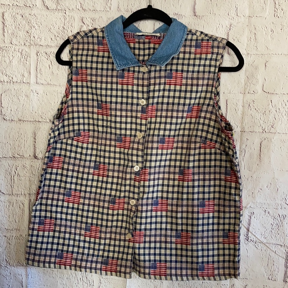 Lemon Grass Flag Print Sleeveless Top Size Large